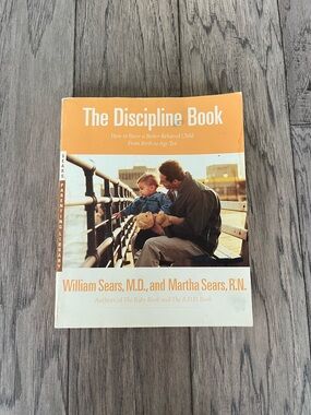 The Discipline Book by William & Martha Sears - Orange Cover